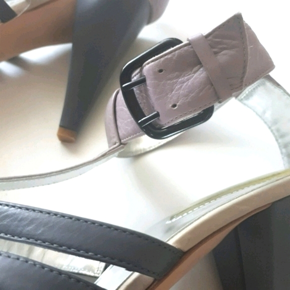 Kenneth Cole | T-strap Heels - Picture 5 of 9